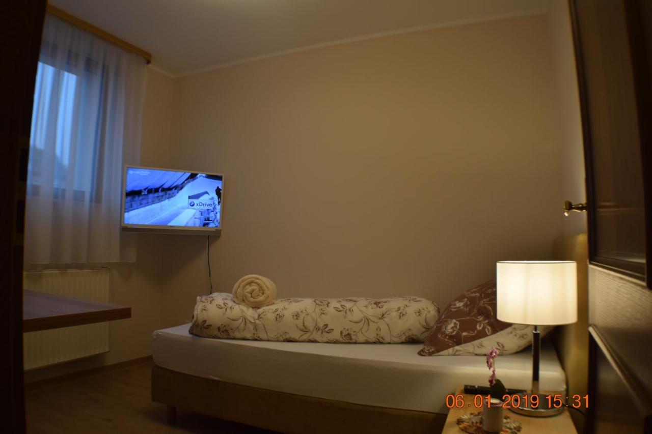 Hotel Buergergesellschaft Betzdorf Exteriör bild