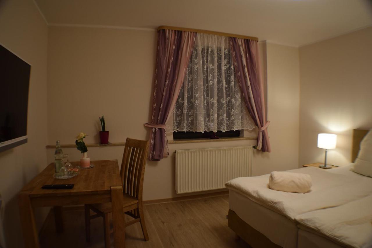 Hotel Buergergesellschaft Betzdorf Exteriör bild
