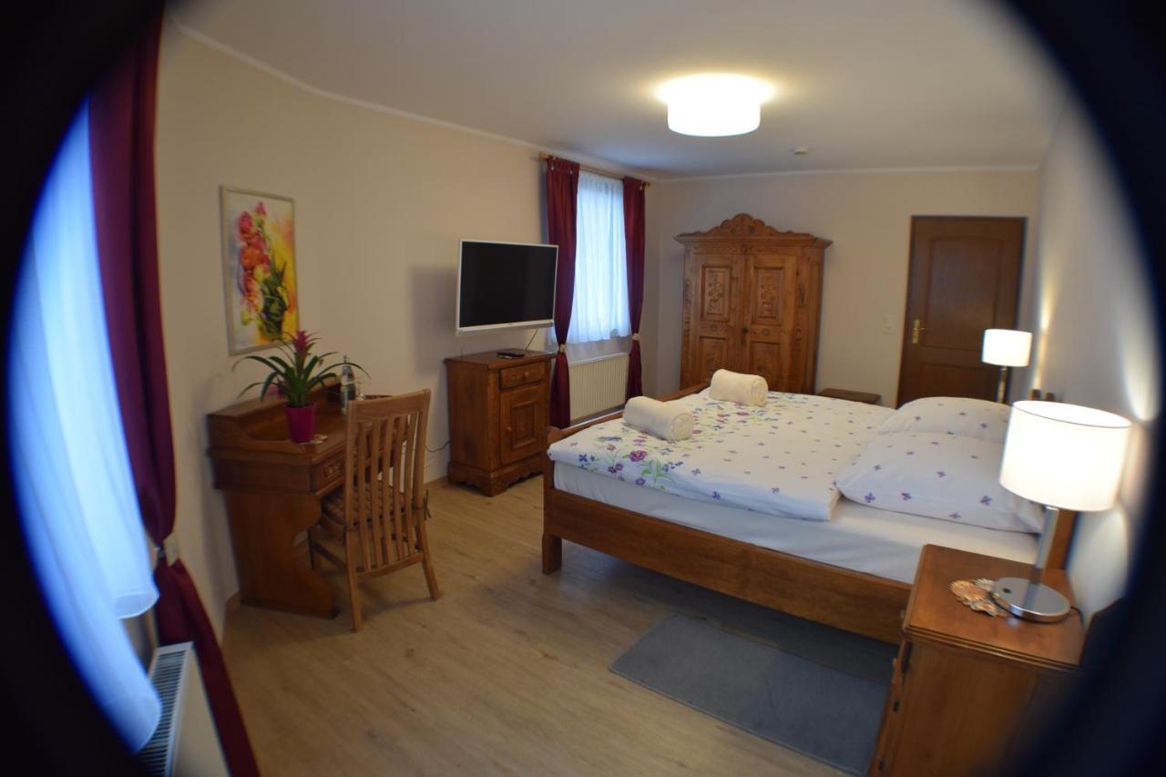 Hotel Buergergesellschaft Betzdorf Exteriör bild