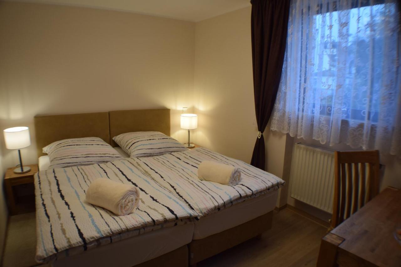 Hotel Buergergesellschaft Betzdorf Exteriör bild